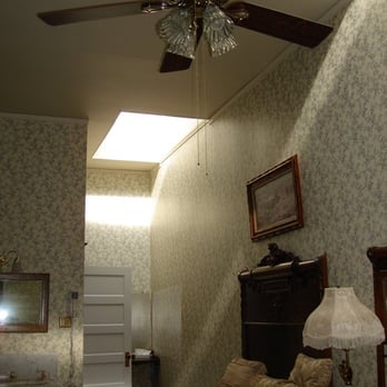 Irma Hotel - Our Room - Hotels Near Me - Cody, Wyoming Irma Hotel - Our Room - Hotels Near Me - Cody, Wyoming