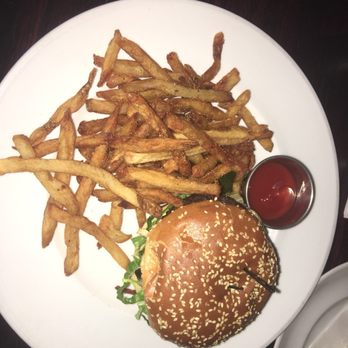 Marlow's Tavern - New American Near Me - Atlanta, Georgia