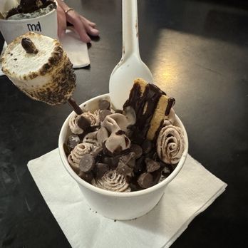 Sweet Creams - Frozen Hot Cocoa - Ice Cream & Frozen Yogurt Near Me - Honolulu, Hawaii