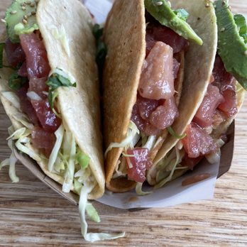 Gotts Roadside - Ahi poké tacos - Burgers Near Me - Napa, California