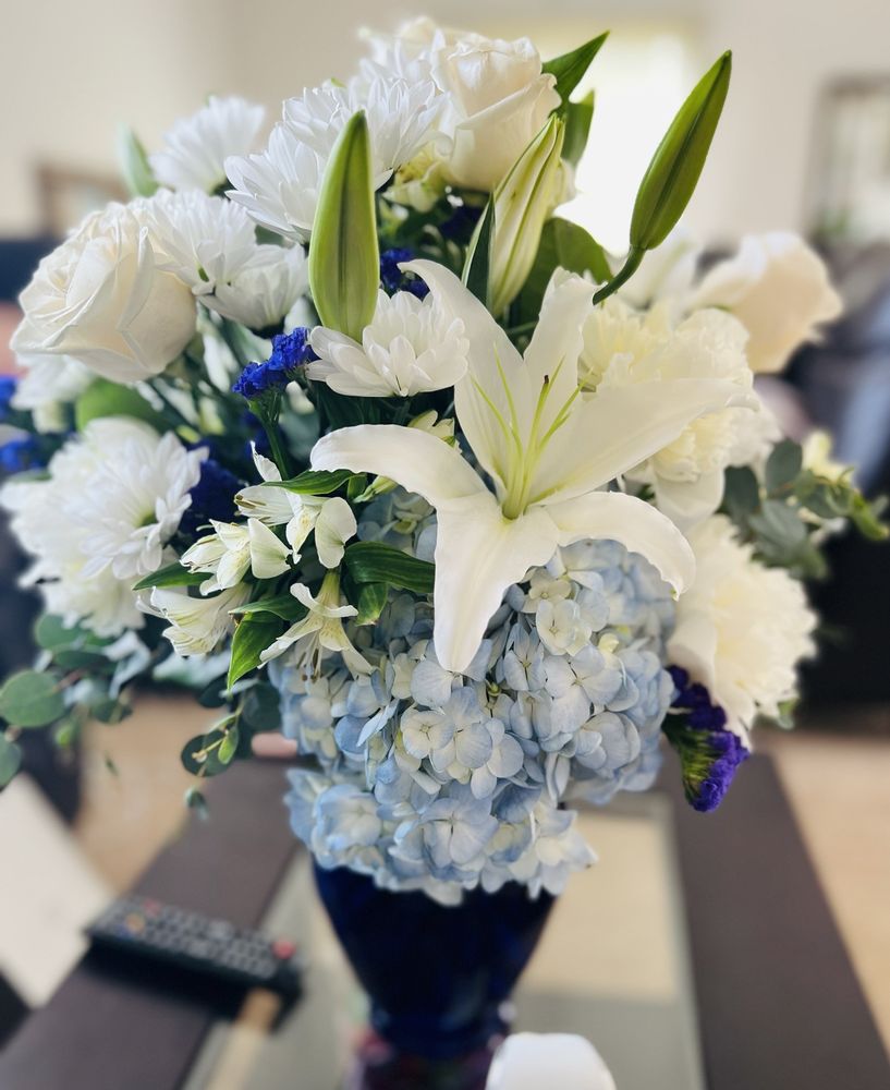 BILL’S GROVE FLORIST Updated July 2024 89 Photos & 128 Reviews