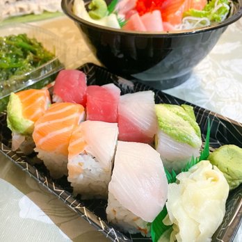 Yo! Sushi - Rainbow Roll - Sushi Bars Near Me - Mississauga, Ontario
