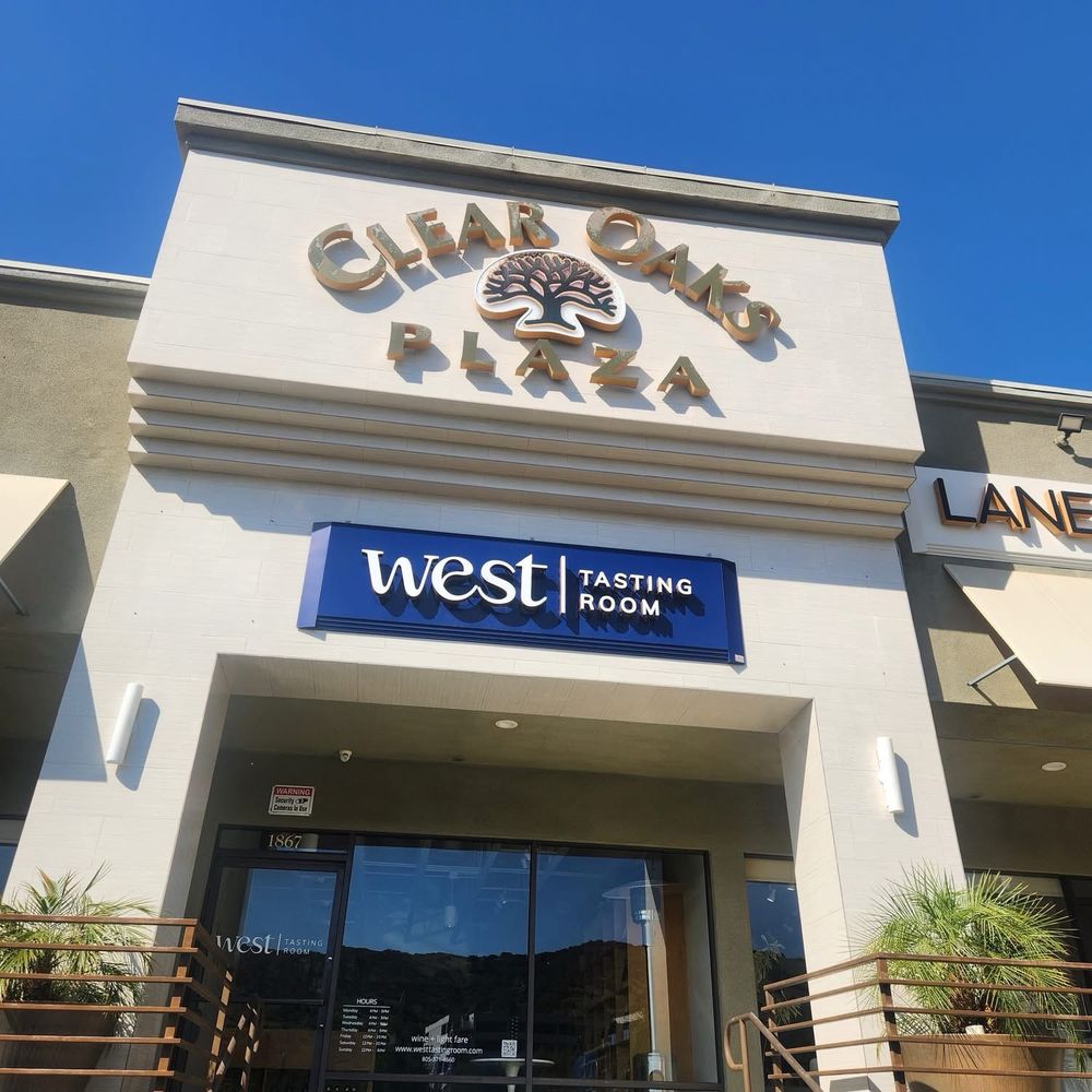 West Tasting Room - Outside curb appeal - Wine Bars Near Me - Thousand Oaks, California West Tasting Room - Outside curb appeal - Wine Bars Near Me - Thousand Oaks, California