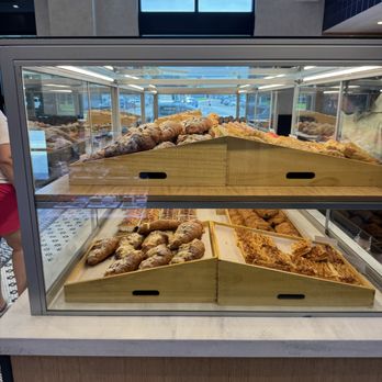 Paris Baguette - Patisserie/Cake Shop Near Me - Carmel, Indiana Paris Baguette - Patisserie/Cake Shop Near Me - Carmel, Indiana