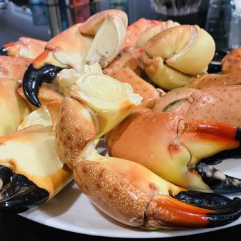 Fresh Stone Crabs - Seafood Near Me - Miami, Florida