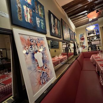 Chez Fernand - Inside - French Near Me - Paris, 75