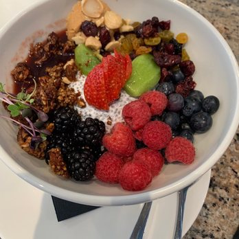 RIZE - Chia Seed Pudding Bowl - Breakfast & Brunch Near Me - Fishers, Indiana