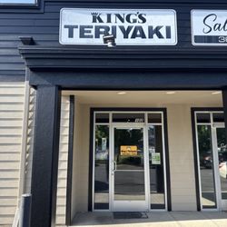 King's Teriyaki - Enumclaw's go-to teriyaki joint -- family-owned and proud of it. Come hungry, leave full.