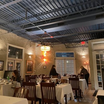 Petite Violette - Interior - French Near Me - Atlanta, Georgia Petite Violette - Interior - French Near Me - Atlanta, Georgia