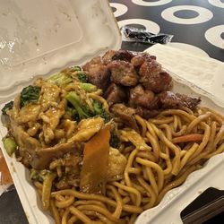 Chicken with Broccoli & Grilled Chicken & Noodles