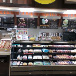 Kroger - Custom Cakes in bakery