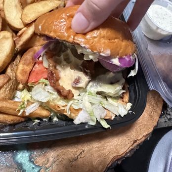 Bob's Burgers and Brew - Burgers Near Me - Puyallup, Washington