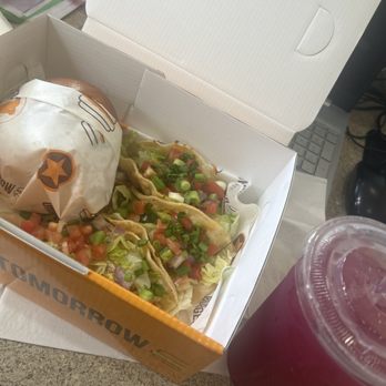 Oh My Burger - Slim Box and Blueberry Lemonade - Burgers Near Me - Gardena, California Oh My Burger - Slim Box and Blueberry Lemonade - Burgers Near Me - Gardena, California