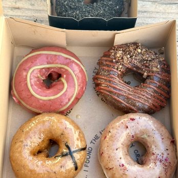 Holey Grail Donuts - Donuts Near Me - Santa Monica, California Holey Grail Donuts - Donuts Near Me - Santa Monica, California