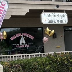 Malibu Psychic - She had some balloons out
