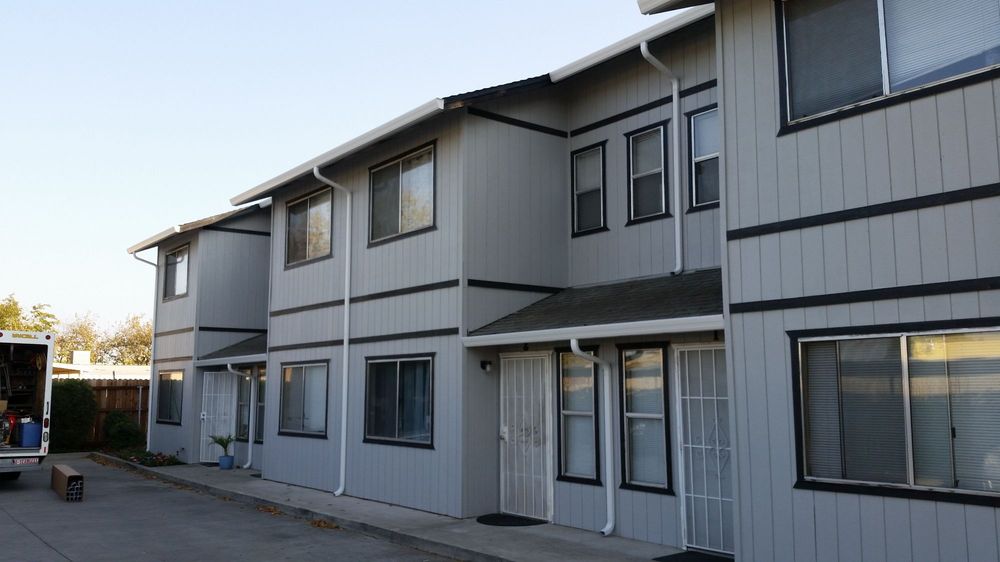 Slide of Gibson Rain Gutters