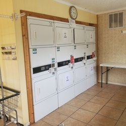 Treetops RV Community - Unfortunately only half of the dryers were working
