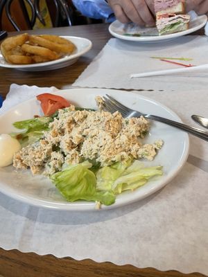 Uncle Harry's Deli Restaurant by null