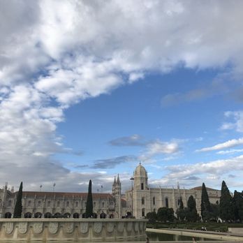 Mosteiro dos Jerónimos - Landmarks & Historical Buildings Near Me - Lisbon, 11 Mosteiro dos Jerónimos - Landmarks & Historical Buildings Near Me - Lisbon, 11