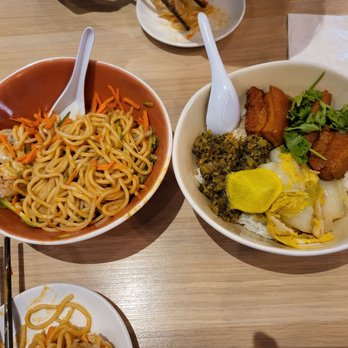 MonGa Cafe - Wonton in spicy noodles, pork belly over rice - Taiwanese Near Me - Bellevue, Washington MonGa Cafe - Wonton in spicy noodles, pork belly over rice - Taiwanese Near Me - Bellevue, Washington