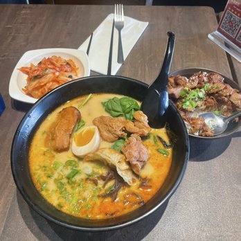 Momiji - Deluxe ramen Deluxe Ramen Kim-Chi Chashu Don (Saute Simmered Pork) - Ramen Near Me - Colma, California Momiji - Deluxe ramen Deluxe Ramen Kim-Chi Chashu Don (Saute Simmered Pork) - Ramen Near Me - Colma, California