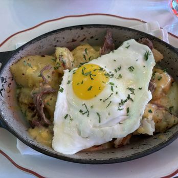 Le Diplomate - Duck Sarladaise - Brasseries Near Me - Washington, DC, District of Columbia