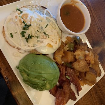 La Puerta Roja - Latin American Near Me - Brooklyn, New York