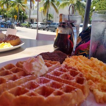 Big Pink - Pizza Near Me - Miami Beach, Florida Big Pink - Pizza Near Me - Miami Beach, Florida