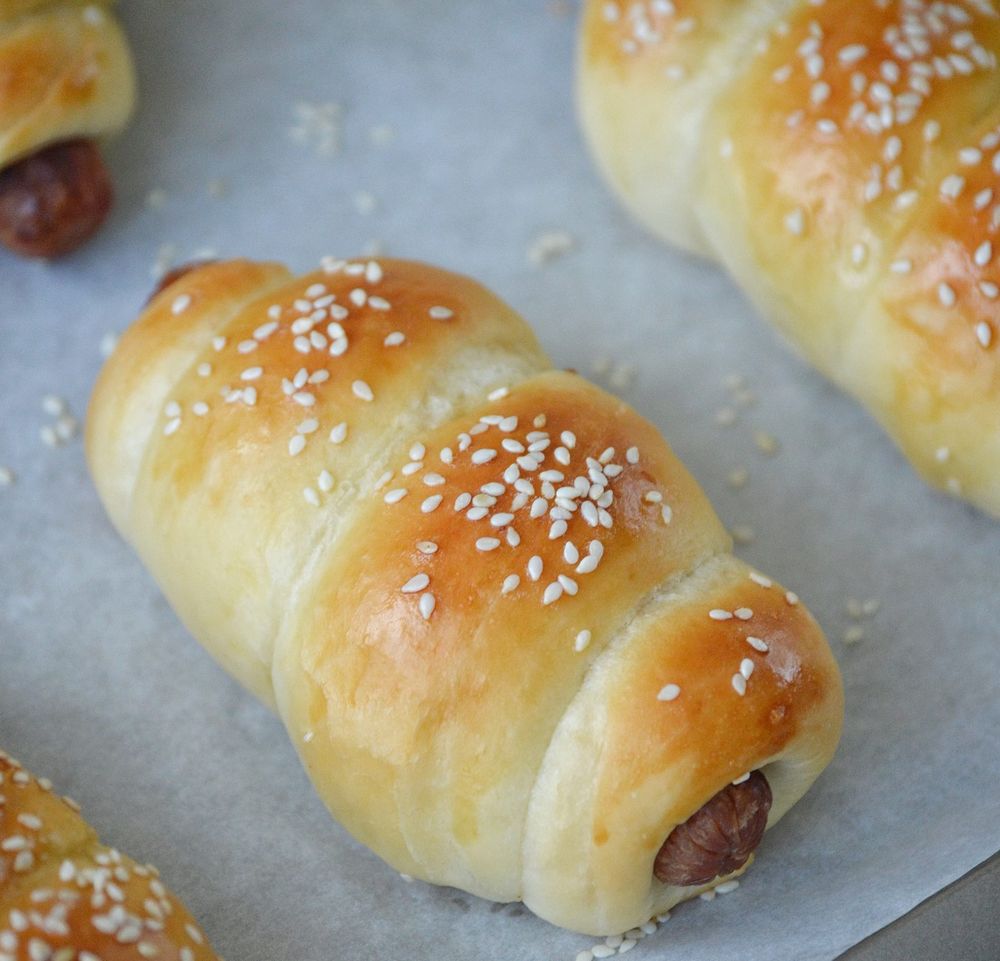 Dubai Girls Cafe Logo