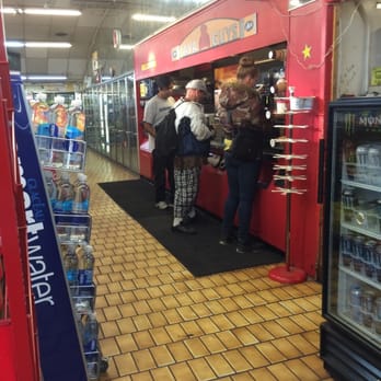 Bonfare Markets - customers at a vending machine - Grocery Near Me - Sacramento, California Bonfare Markets - customers at a vending machine - Grocery Near Me - Sacramento, California