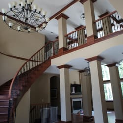 Bailey Weiler Homes - Grand entrance with a wall of window to bring in the spectacular outdoor view...