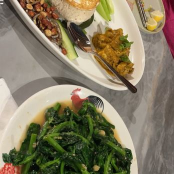 Phat Eatery - Nasi Lemak and Stir Fried garlic snow pea tips - Malaysian Near Me - The Woodlands, Texas