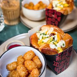 Aaktun Coffee & Bar - Bacon egg and cheese