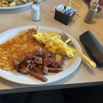 Kristina's Restaurant - Homemade Corned Beef with eggs and Hashbrowns - Diners Near Me - Eureka, California Kristina's Restaurant - Homemade Corned Beef with eggs and Hashbrowns - Diners Near Me - Eureka, California