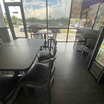 Cinnaholic - Inside - Bakeries Near Me - Pearland, Texas Cinnaholic - Inside - Bakeries Near Me - Pearland, Texas