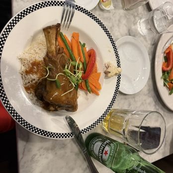 Edward's Bistro - Rack of lamb, with fresh vegetables. Hmm great #maverickprivatei - Bistros Near Me - Cornwall, Ontario Edward's Bistro - Rack of lamb, with fresh vegetables. Hmm great #maverickprivatei - Bistros Near Me - Cornwall, Ontario