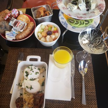 ÉMILE - Emile breakfast for one. 18 euro. (Slight vegetarian variation) - Brasseries Near Me - Vienna, 9