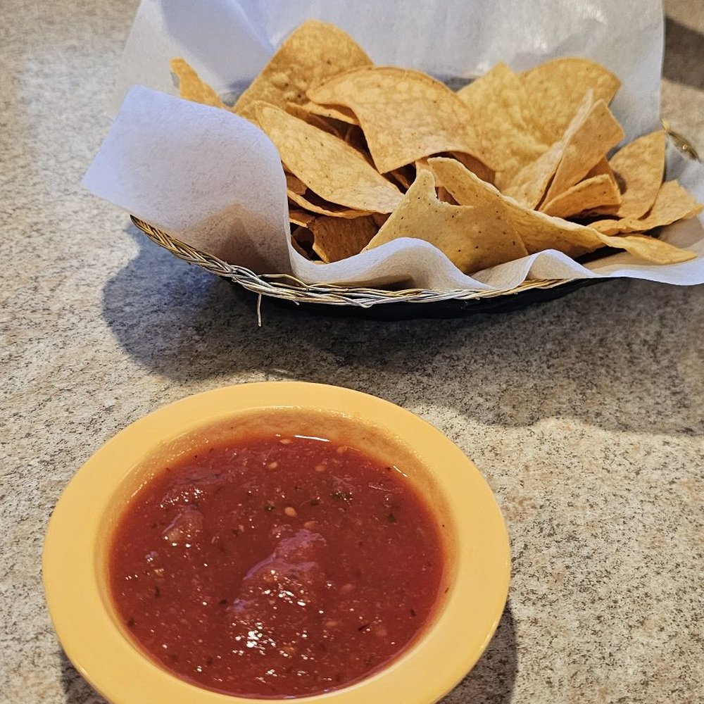 Chips and salsa Chips and salsa