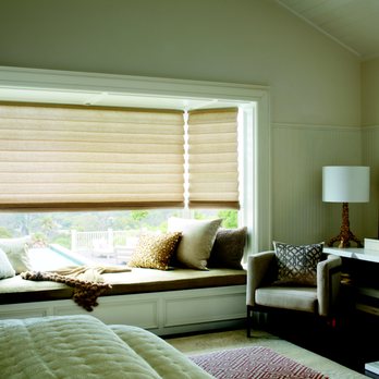Classic Window Shades - Vignette Modern Roman Shades from Hunter Douglas look beautiful on a bay window - Shades & Blinds Near Me - Canoga Park, California Classic Window Shades - Vignette Modern Roman Shades from Hunter Douglas look beautiful on a bay window - Shades & Blinds Near Me - Canoga Park, California