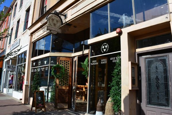 Savannah Bee Company by null