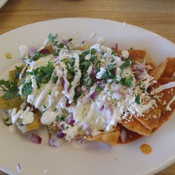 Mama's Kitchen - Half red & green chilaquiles delicious - Southern Near Me - North Las Vegas, Nevada
