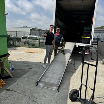 Easy Way Moving - Best Movers ever! Thank you Dan And Dugar! - Movers Near Me - Los Angeles, California Easy Way Moving - Best Movers ever! Thank you Dan And Dugar! - Movers Near Me - Los Angeles, California