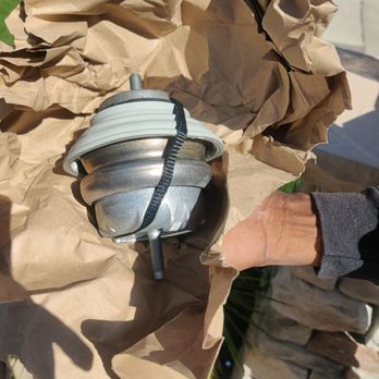 Retroe’Z Classic Detailing - Motor Mounts - Auto Detailing Near Me - Concord, California Retroe’Z Classic Detailing - Motor Mounts - Auto Detailing Near Me - Concord, California