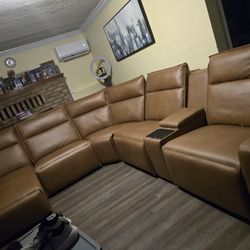 Regency Furniture - This is what we received. One console missing.