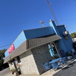 Bea's Wok N Roll - Outside