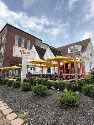 Bain Barbecue by null