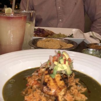Hugo's Invitados - Salmon a la Parilla and swirl margarita - Seafood Near Me - Irving, Texas