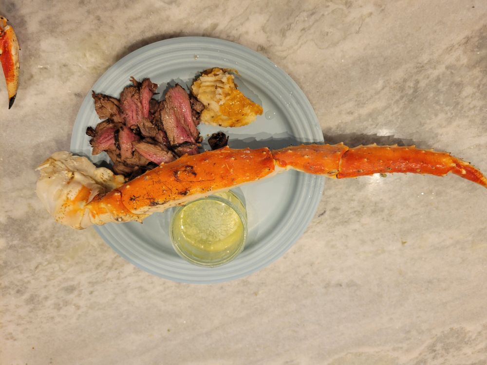 Capt. J’s Gulf Seafood Logo