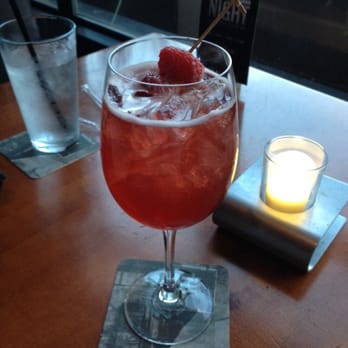 Yard House - Sparkling raspberry cocktail - Bars Near Me - Roseville, California Yard House - Sparkling raspberry cocktail - Bars Near Me - Roseville, California