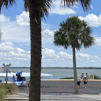 Puddle Jumpers - Awesome view pull your own boat right up - New American Near Me - Tavares, Florida Puddle Jumpers - Awesome view pull your own boat right up - New American Near Me - Tavares, Florida